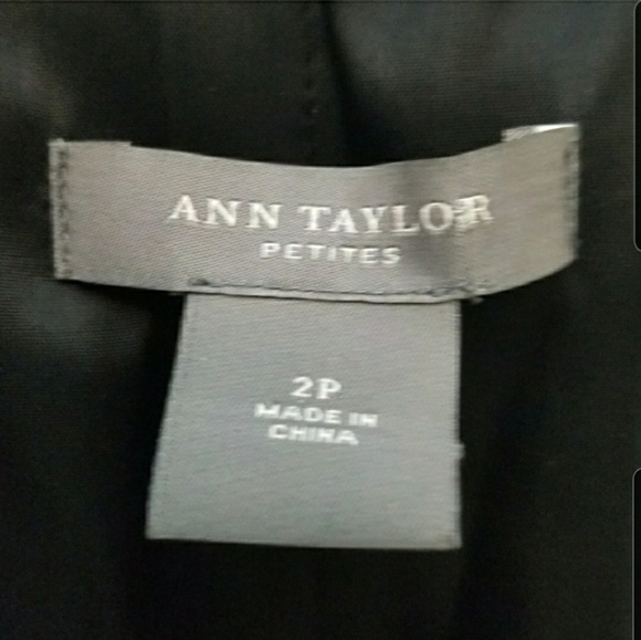 Ann Taylor Wool Button Blazer Size 2P - Picture 4 of 4